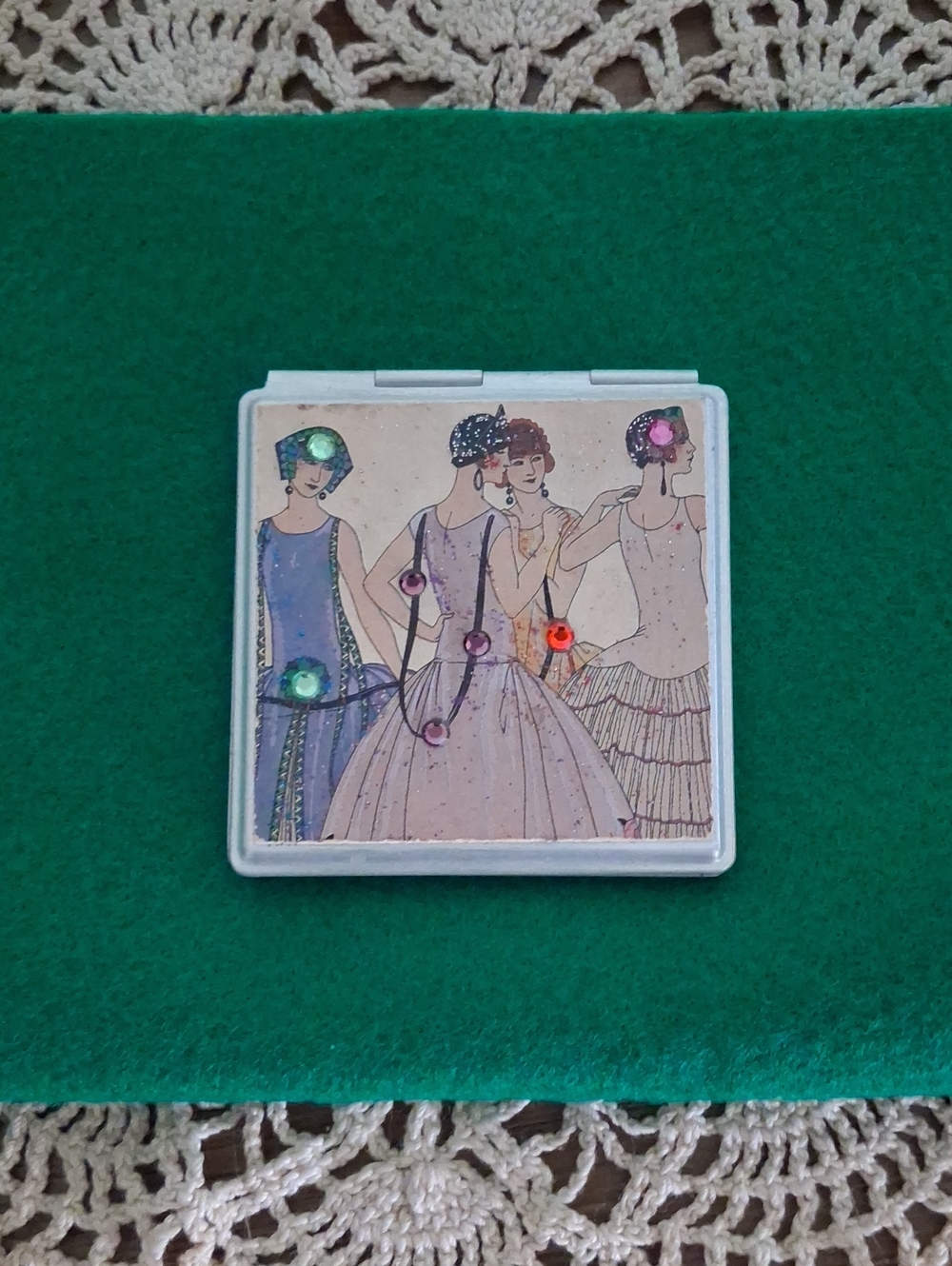 Stanley Multi-Color Vintage Ladies Decorative Brooch